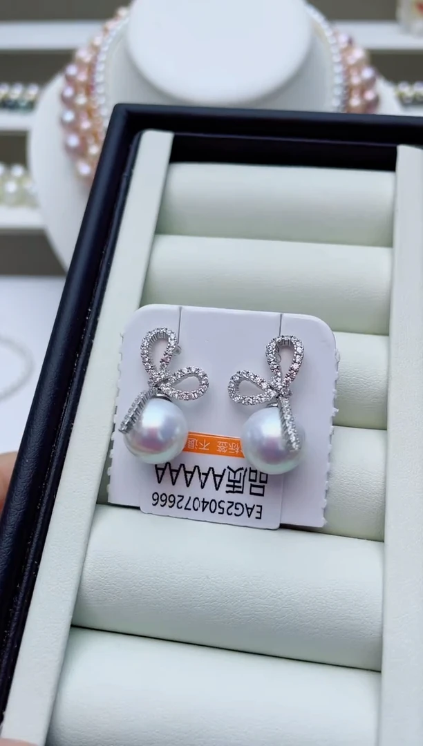 银S925镶嵌淡水珍珠耳饰W32