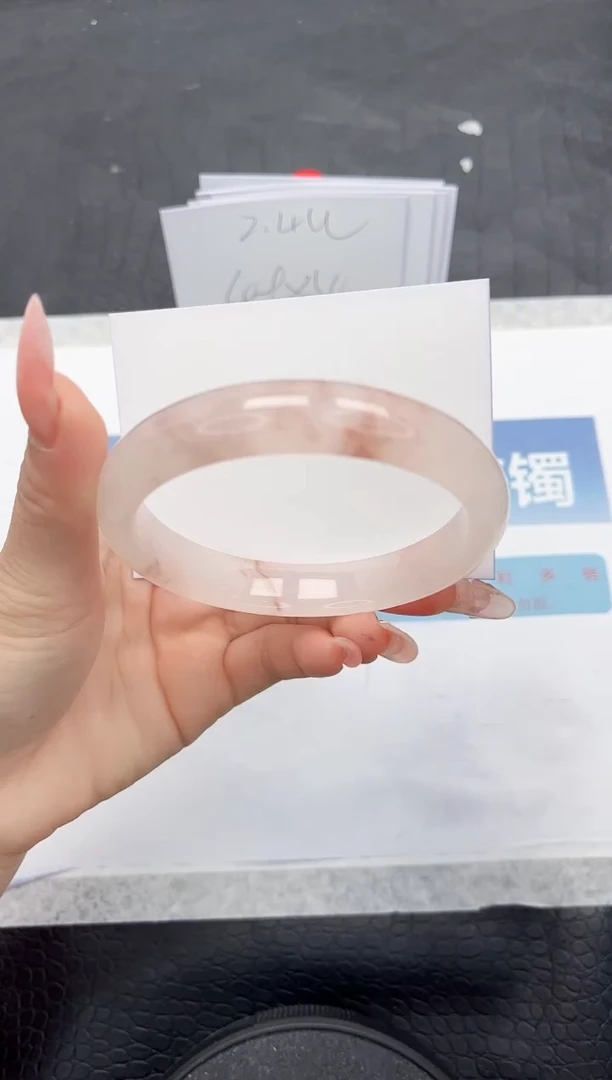 【闪购商品】石英质玉手镯未镶嵌O350-62