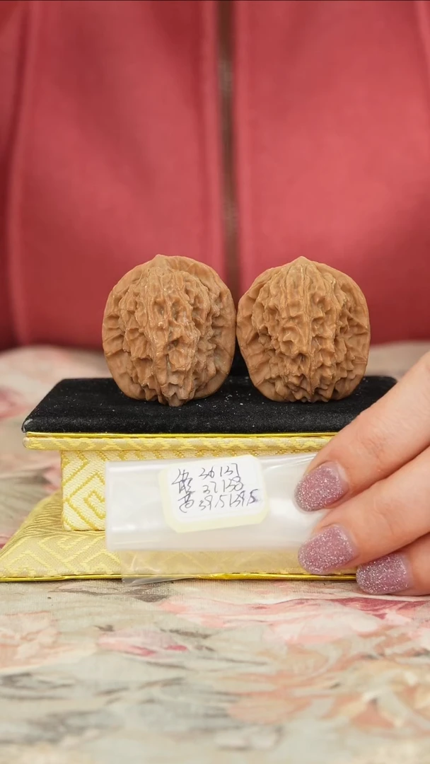 【闪购商品】文玩核桃把件非嫁接马老四