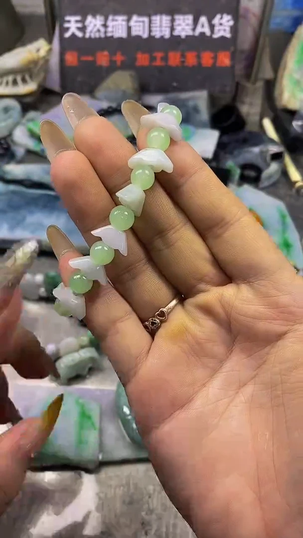 未镶嵌挂件翡翠忘****翁天然缅甸翡翠A货041