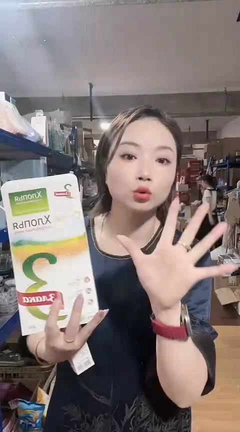 瓷片俄罗斯进口麦片两包B623