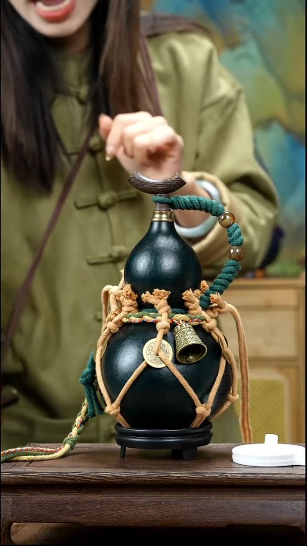 YB029复古网兜款天然酒葫芦（一物一拍）