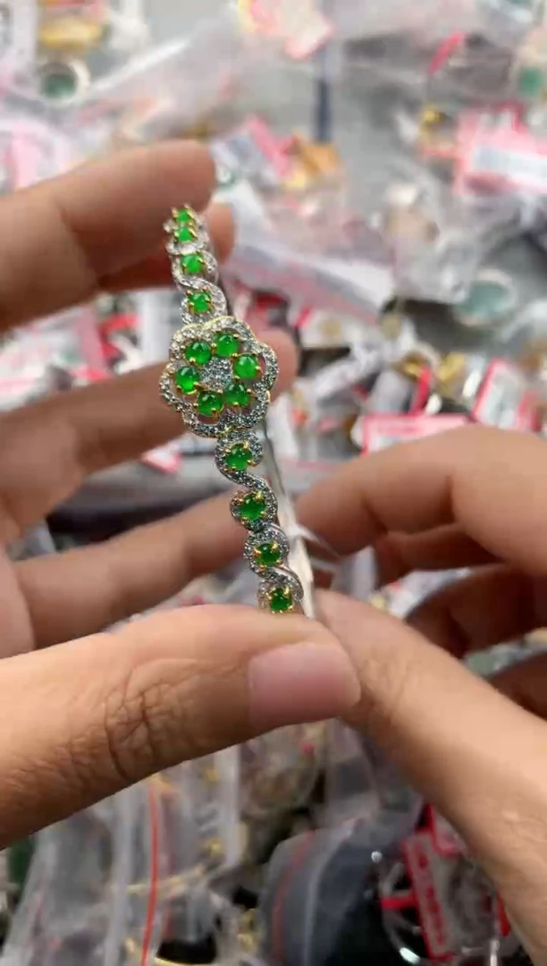 银S925镶嵌戒指翡翠666               7