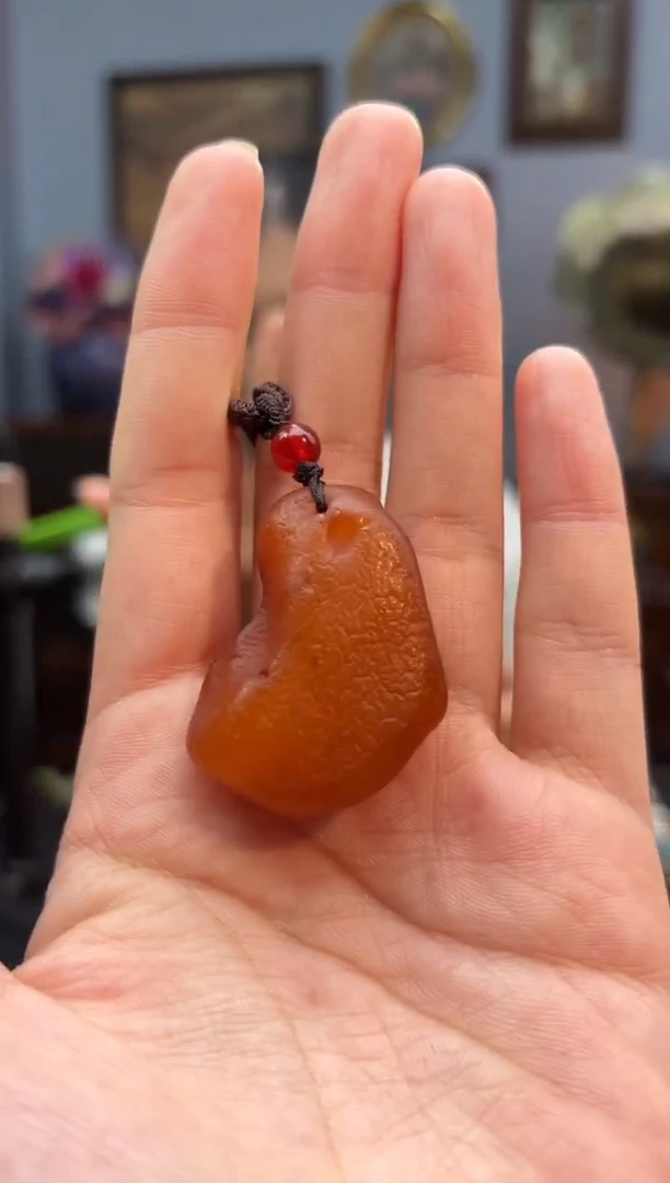 琥珀颈饰未镶嵌吊坠