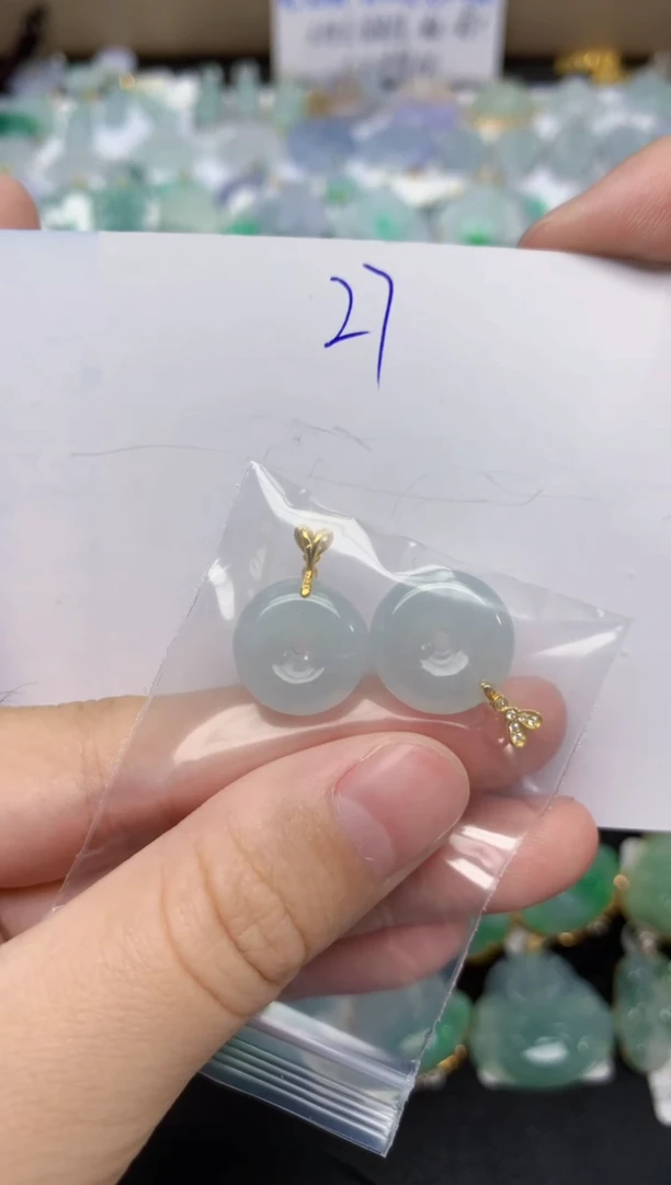 翡翠未镶嵌颈饰天然缅甸A货翡翠