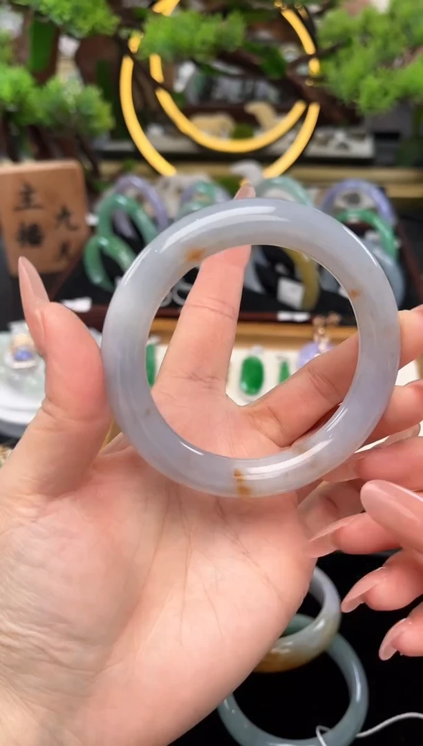 未镶嵌手镯翡翠手镯