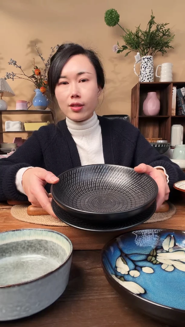 8英寸黑浮雕碗盘2件套微瑕