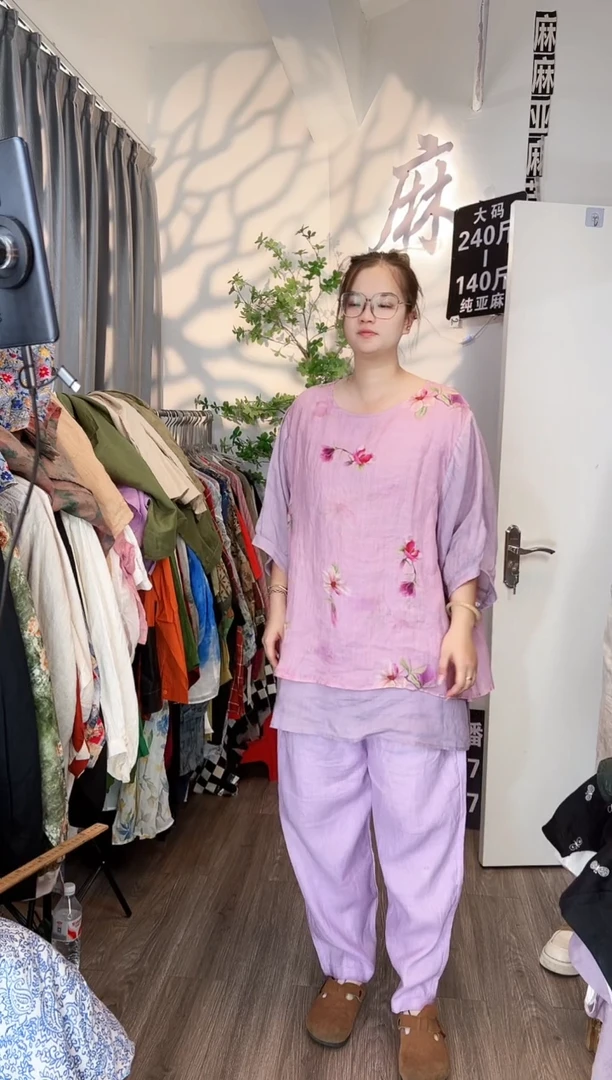 亚麻大码女装系列。上衣
