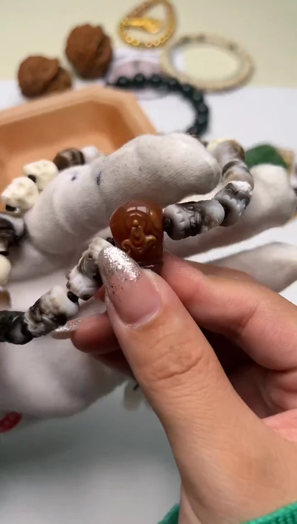 【闪购商品】玛瑙/玉髓手串未镶嵌玛瑙手串
