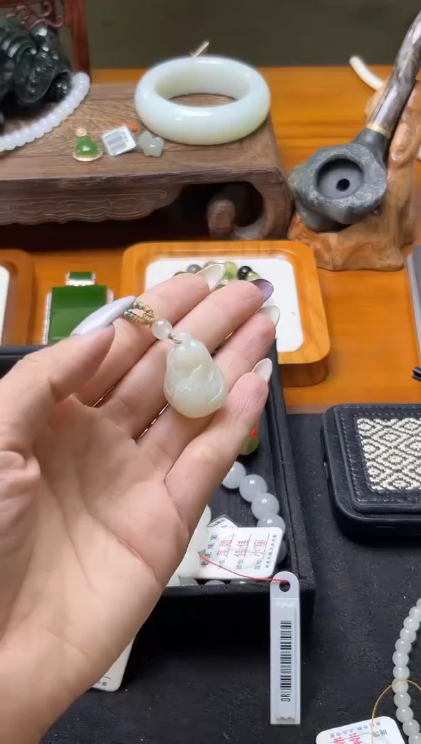 吊坠(不含链)未镶嵌和田玉新疆米达 白菜9015602