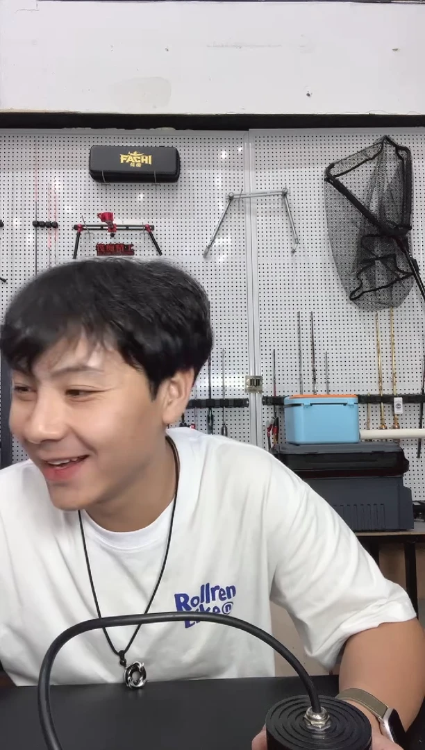 1.8m以下碳素筏痴水下诱鱼灯