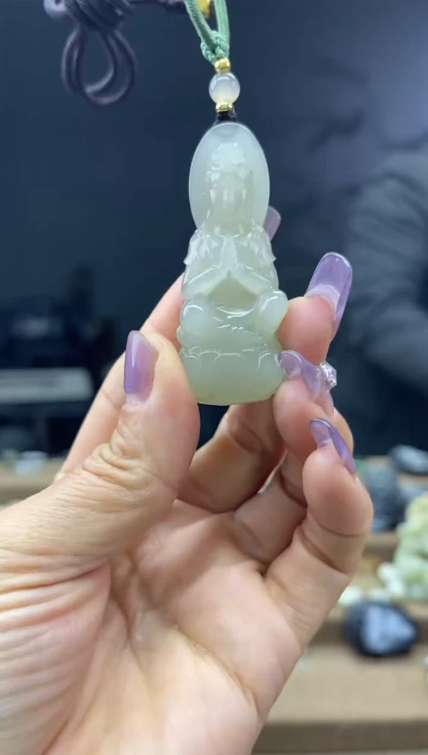 颈饰未镶嵌和田玉1