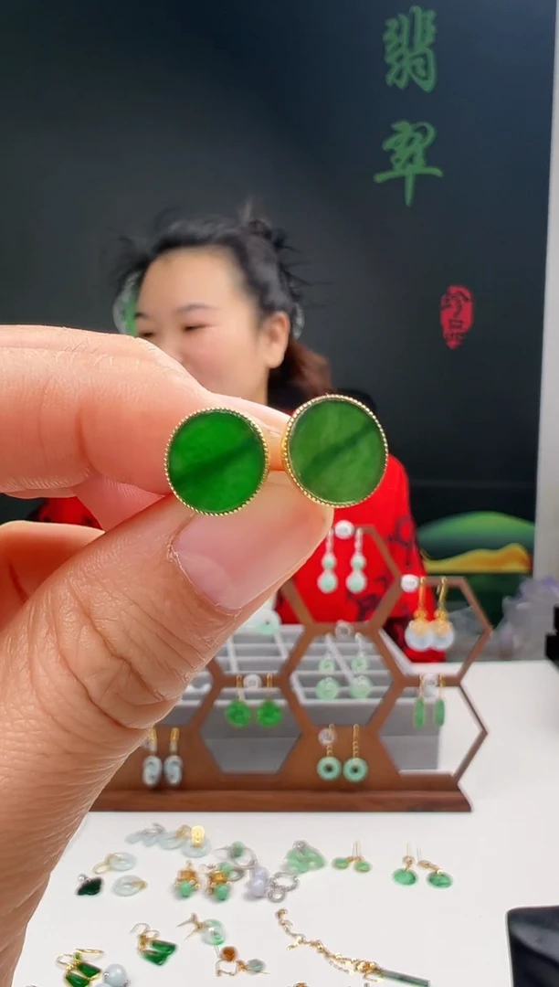 18K金镶嵌翡翠耳饰001