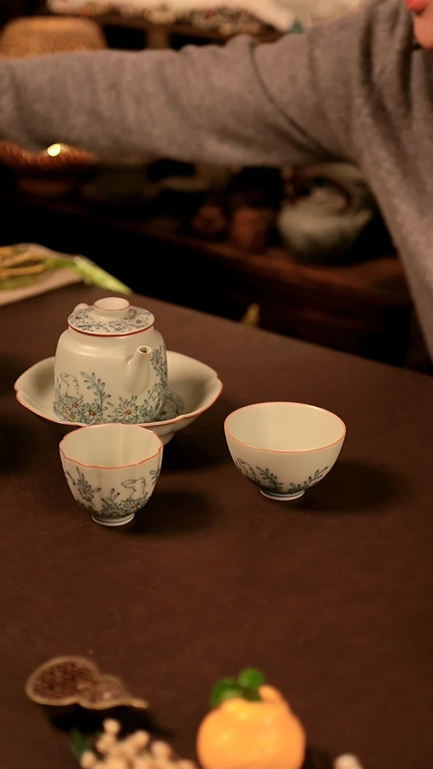 【闪购商品】闪购冲冲冲 野菊兔一套