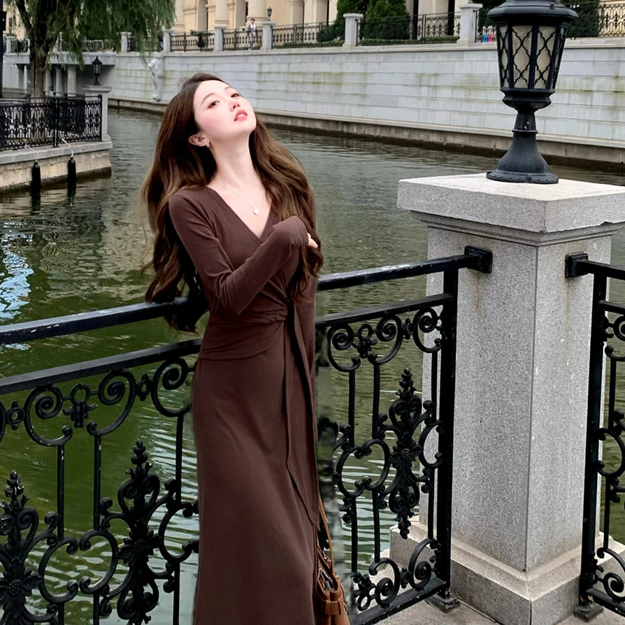 Huangzuozuo佐佐家小个子气质V领长袖系带连衣裙秋季女中长款裙子