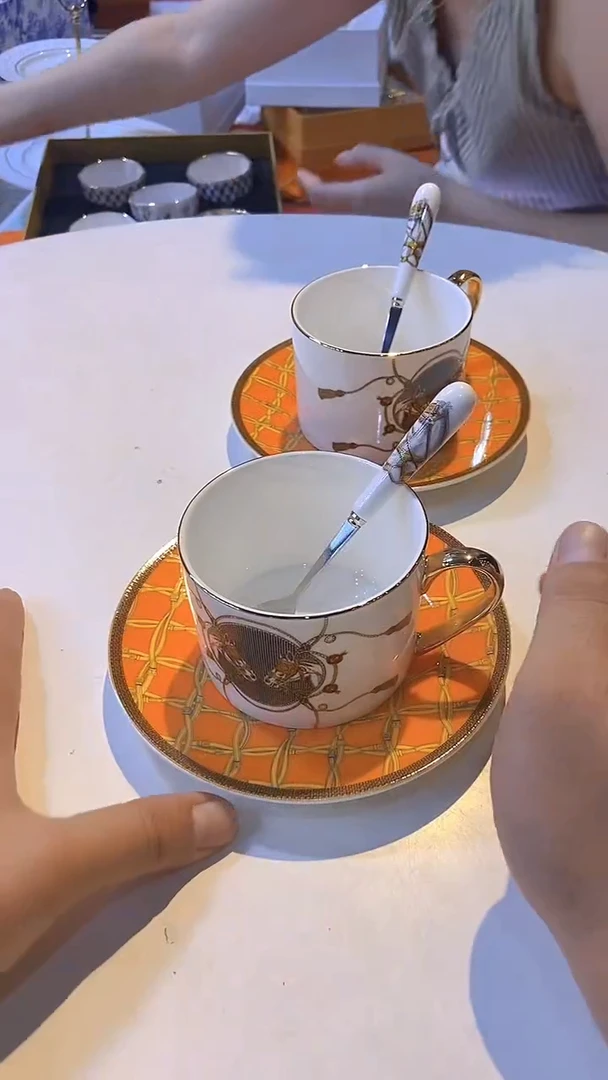 杯鸿辉家品牌瓷器，京东包邮！