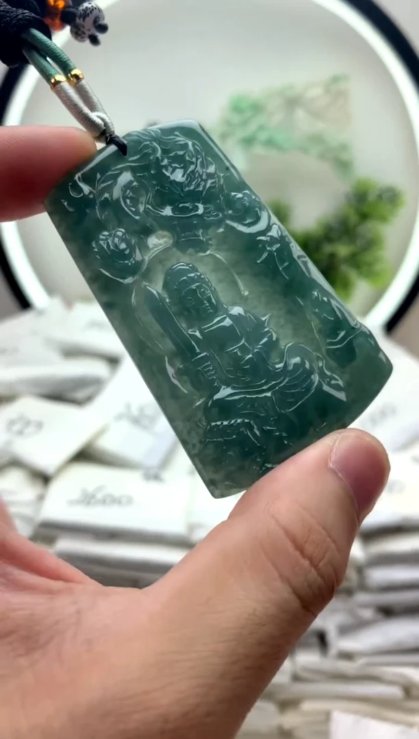 颈饰未镶嵌翡翠文殊