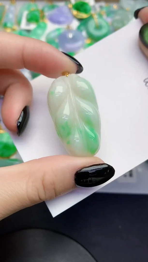 【闪购商品】翡翠颈饰18K金镶嵌00000000000