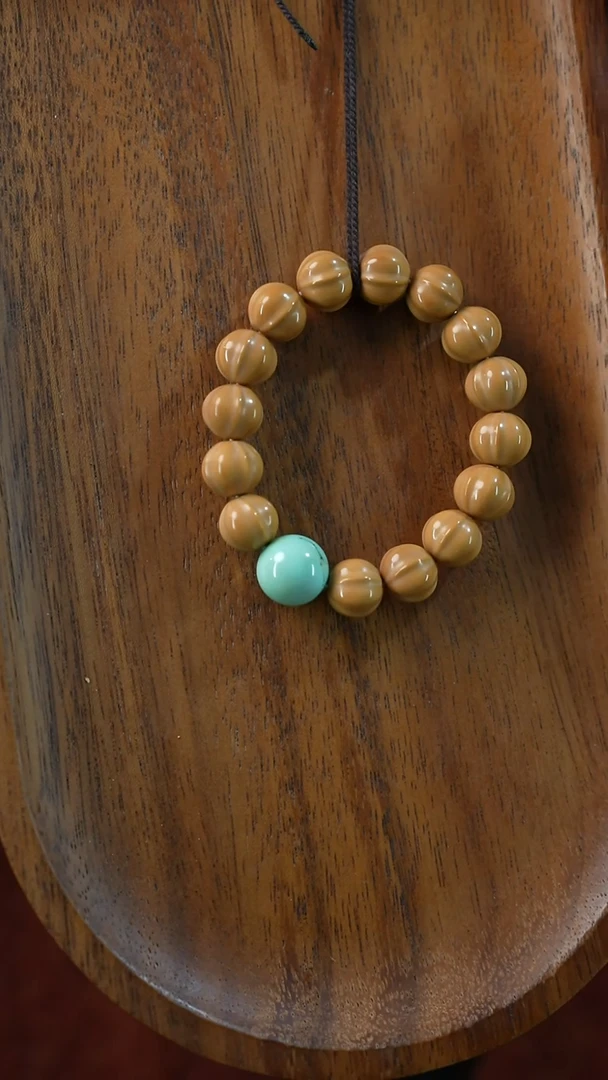 手串橄榄核未镶嵌湖北原矿绿松石(不含绳)YXH-021