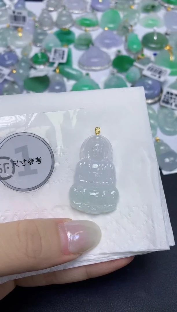 颈饰18K金镶嵌翡翠天然缅甸翡翠A货多样性发一件