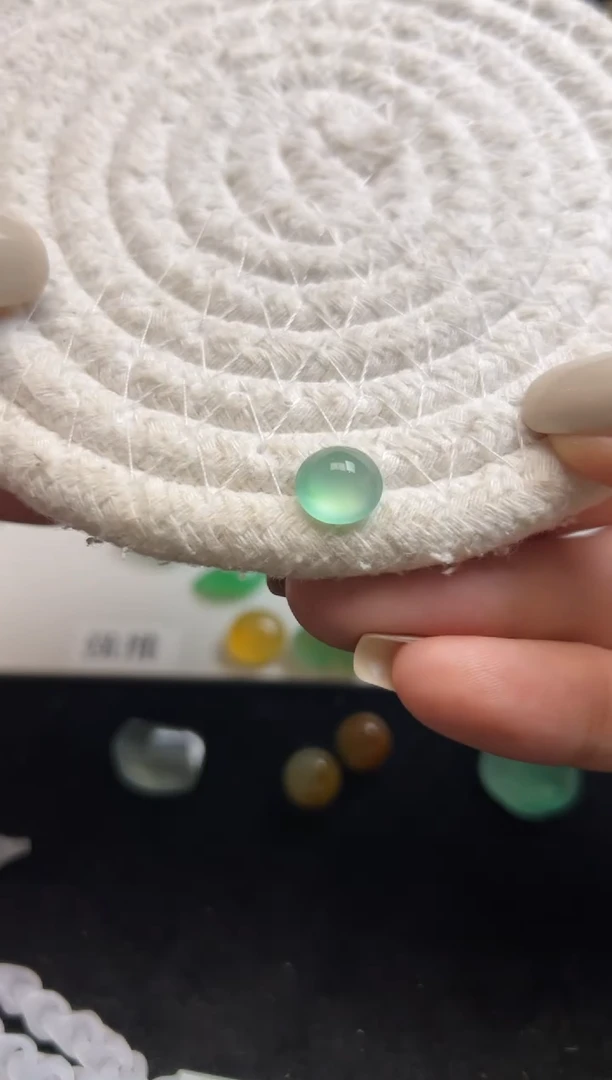 未镶嵌定制翡翠22000+1100绿蛋面-lm116