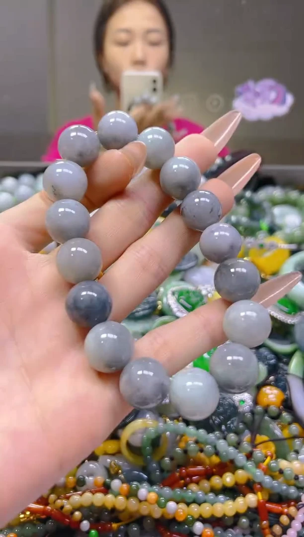 翡翠未镶嵌颈饰13MM/Z/翡翠A货，一件也是批发价