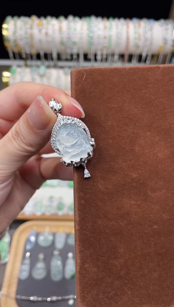 颈饰银S925镶嵌翡翠1