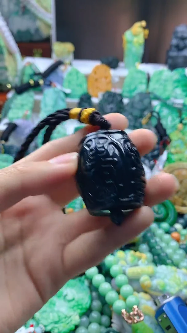 颈饰未镶嵌翡翠天然缅甸a货翡翠