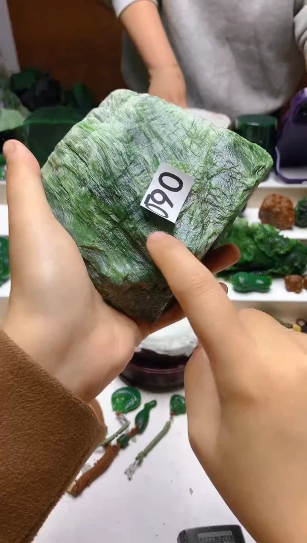 未镶嵌和田玉珠宝半成品1