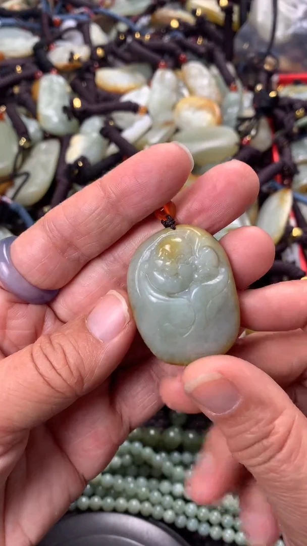 【闪购商品】和田玉颈饰未镶嵌多样性发货没有证书拍一发一有瑕