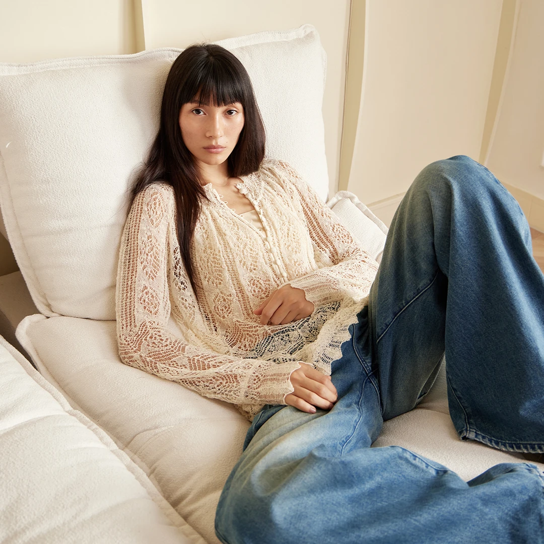 镂空钩花毛织套头上衣