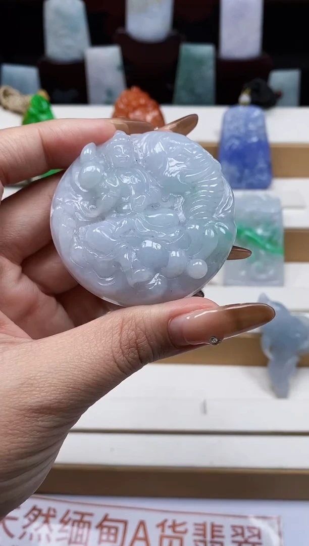 颈饰未镶嵌翡翠1