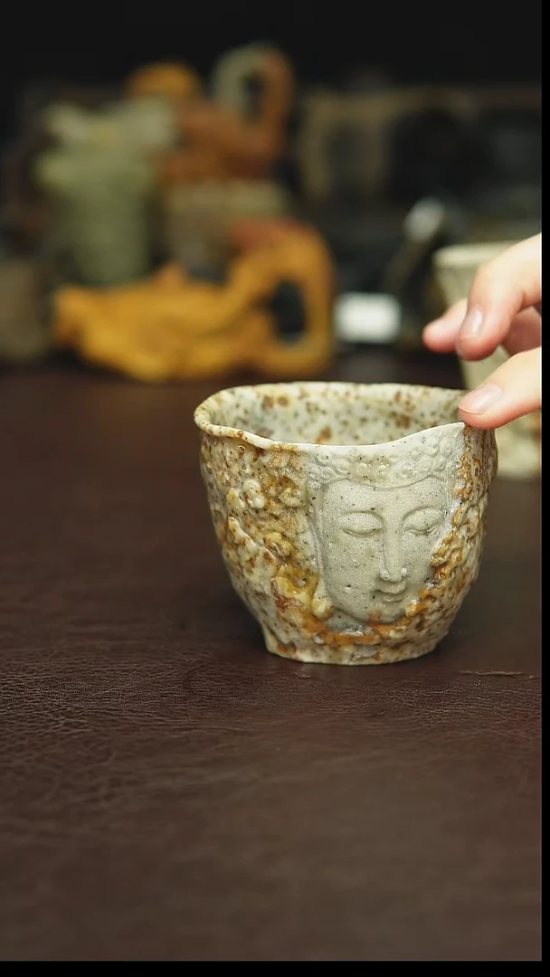 小*溜冰碛岩佛手莲