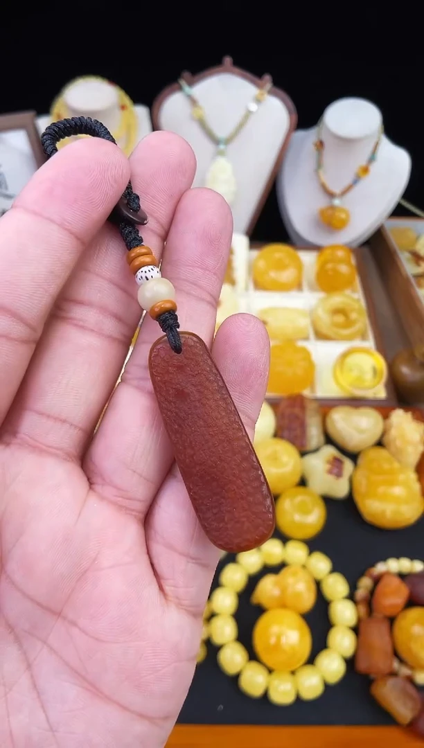 琥珀未镶嵌珠宝奇石柒月