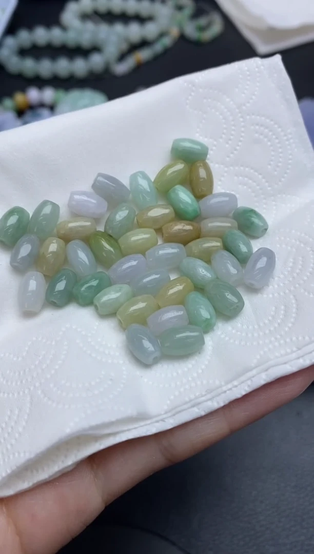 未镶嵌定制翡翠翡翠毛货~
