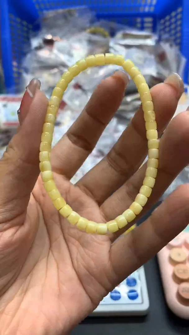 未镶嵌琥珀珠宝奇石2624