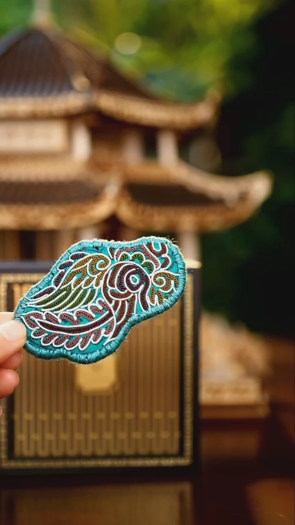 刺绣私人定制苗族手工A623