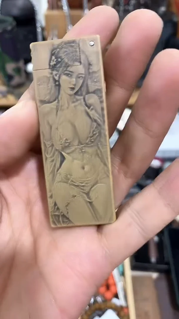 瓷片闪购商品  如图所示
