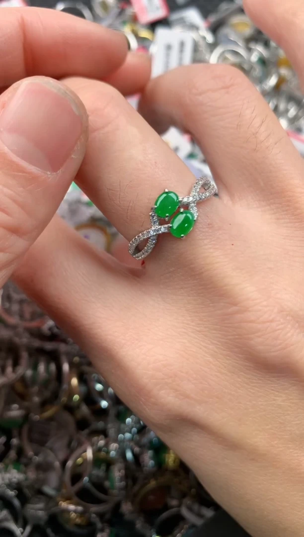 银S925镶嵌戒指翡翠2         3