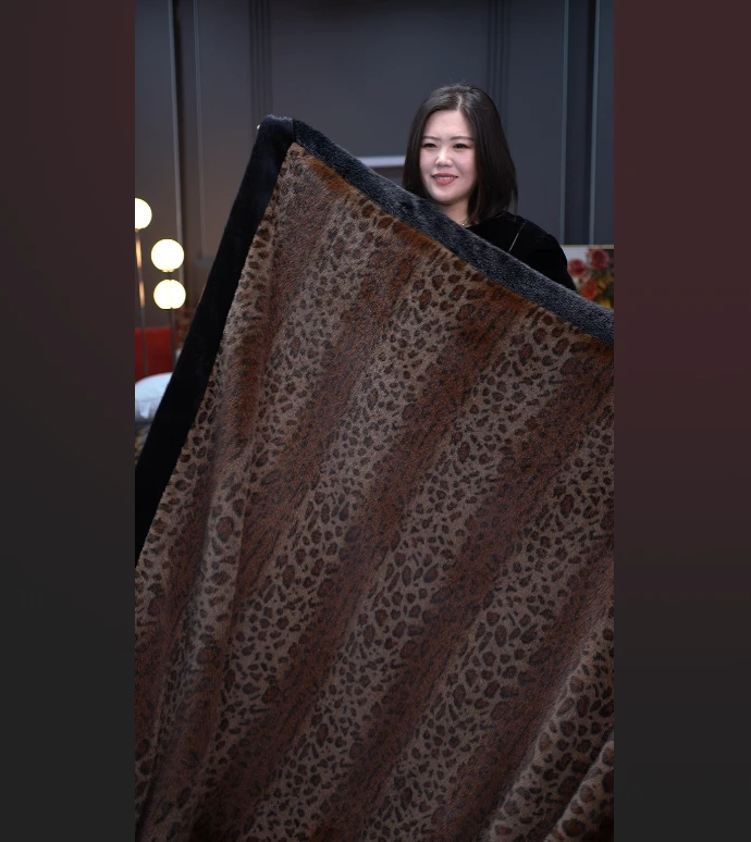 【薇拉莫拉】冬季限定款轻奢仿水貂加厚德绒双面绒绒毯