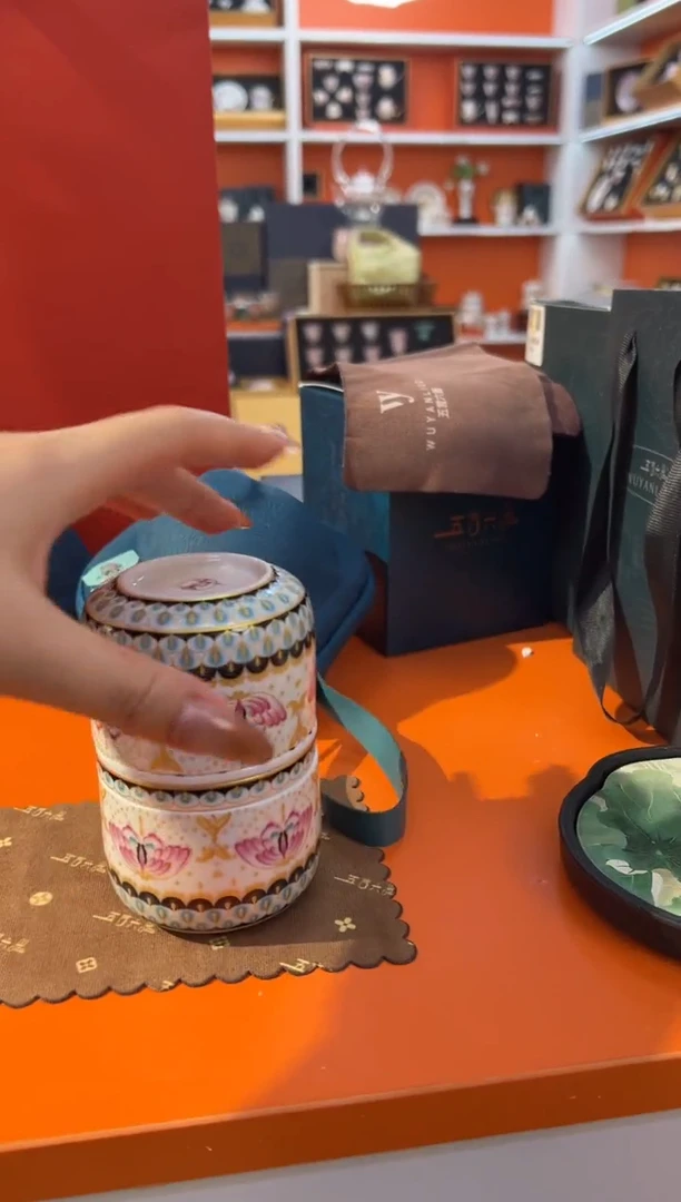 瓷片小乔闪电购链接