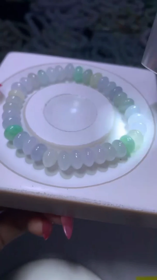 定制翡翠未镶嵌向*?MXX028485