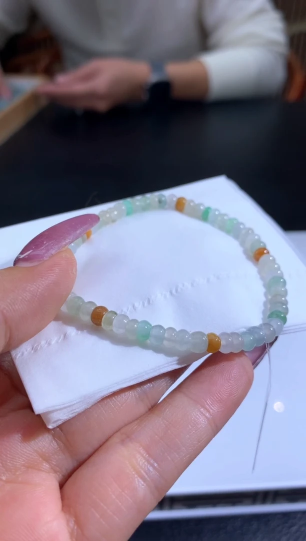 未镶嵌定制翡翠朱**合翡翠