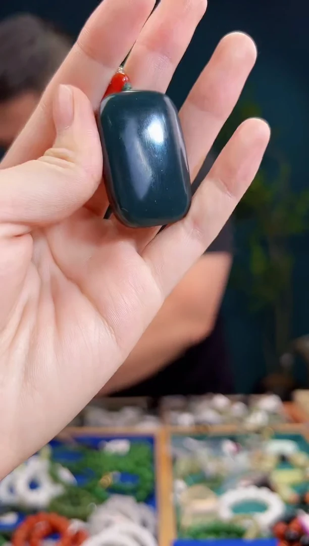 颈饰未镶嵌和田玉一物一证 拍一单发一个