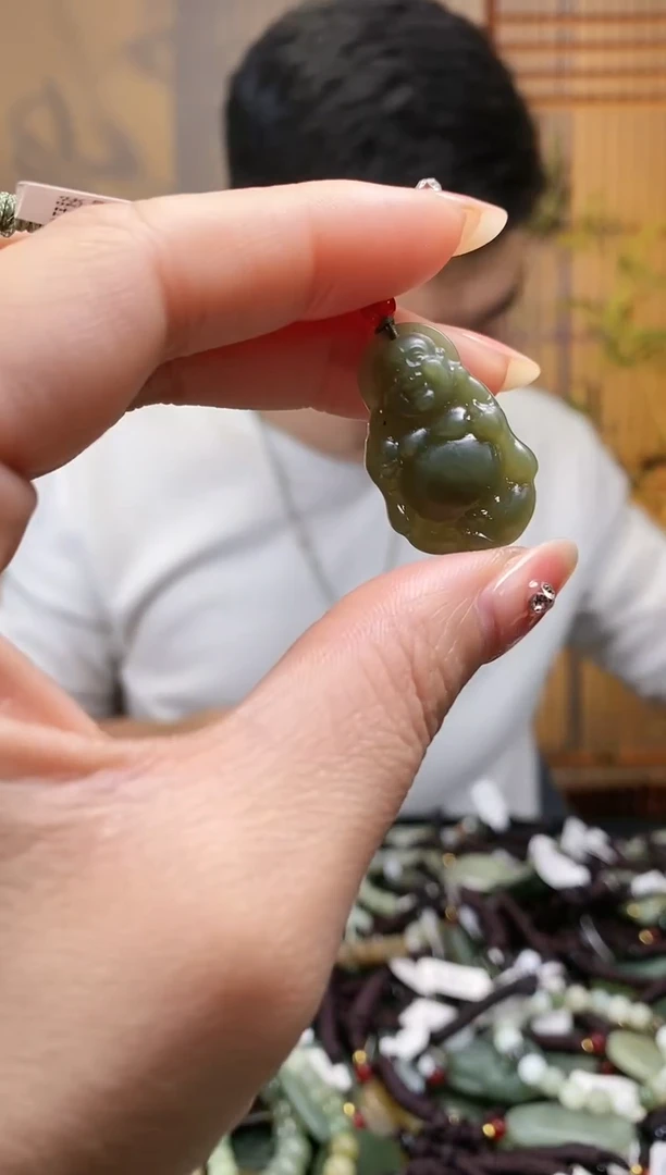 【闪购商品】和田玉颈饰未镶嵌多样性发货，拍一发一