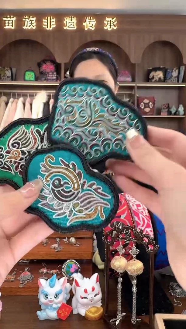 【闪购商品】织绣扶光苗绣传承54