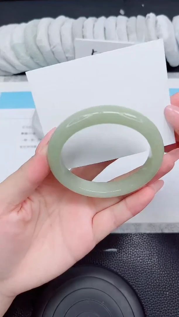 石英质玉手镯未镶嵌71-58.9