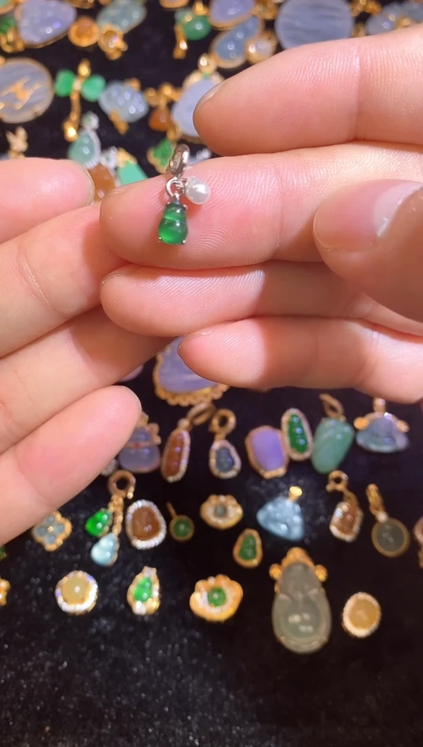 颈饰银S925镶嵌翡翠天然a货翡翠