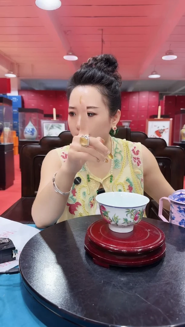 陶瓷粉彩五桃碗-中国景德镇