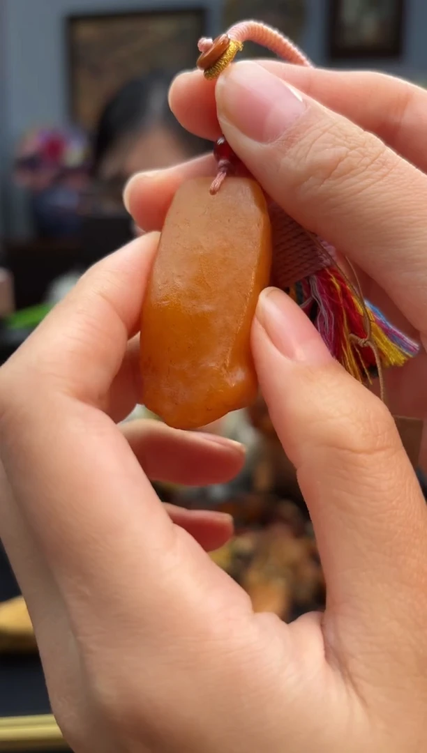 琥珀颈饰未镶嵌包挂